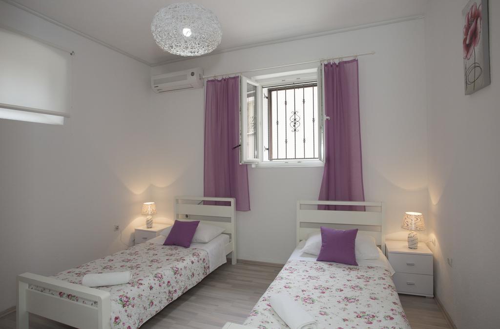 Summer Bay Apartments Spalato Esterno foto
