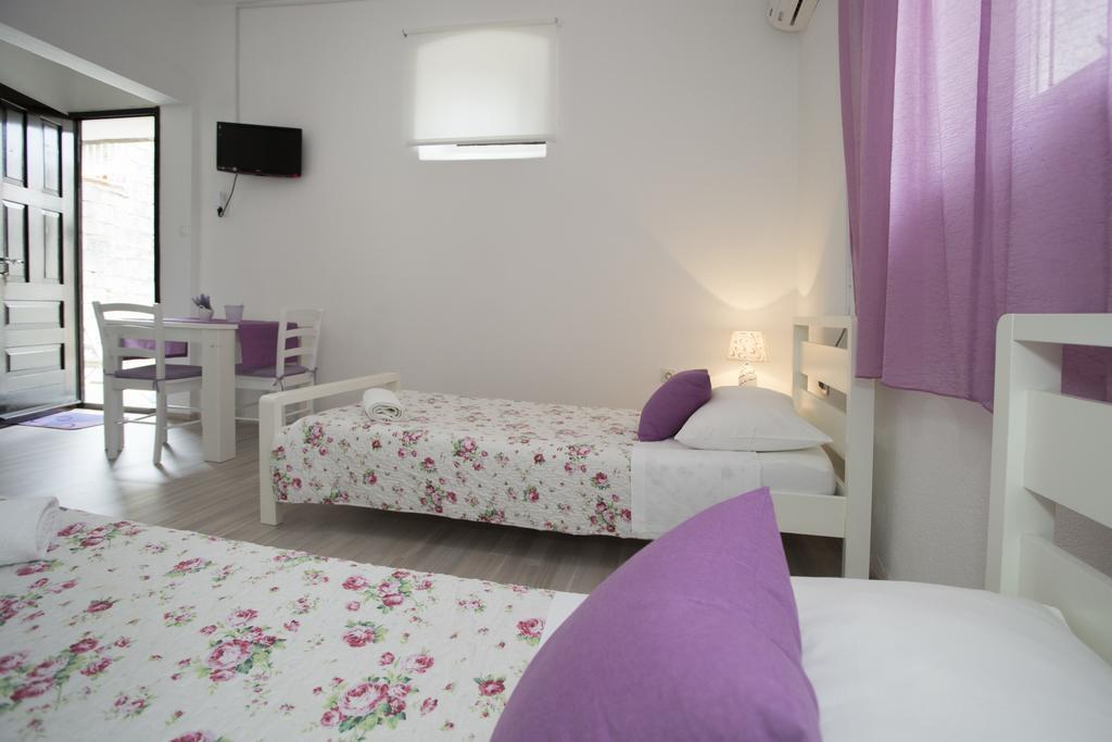 Summer Bay Apartments Spalato Esterno foto
